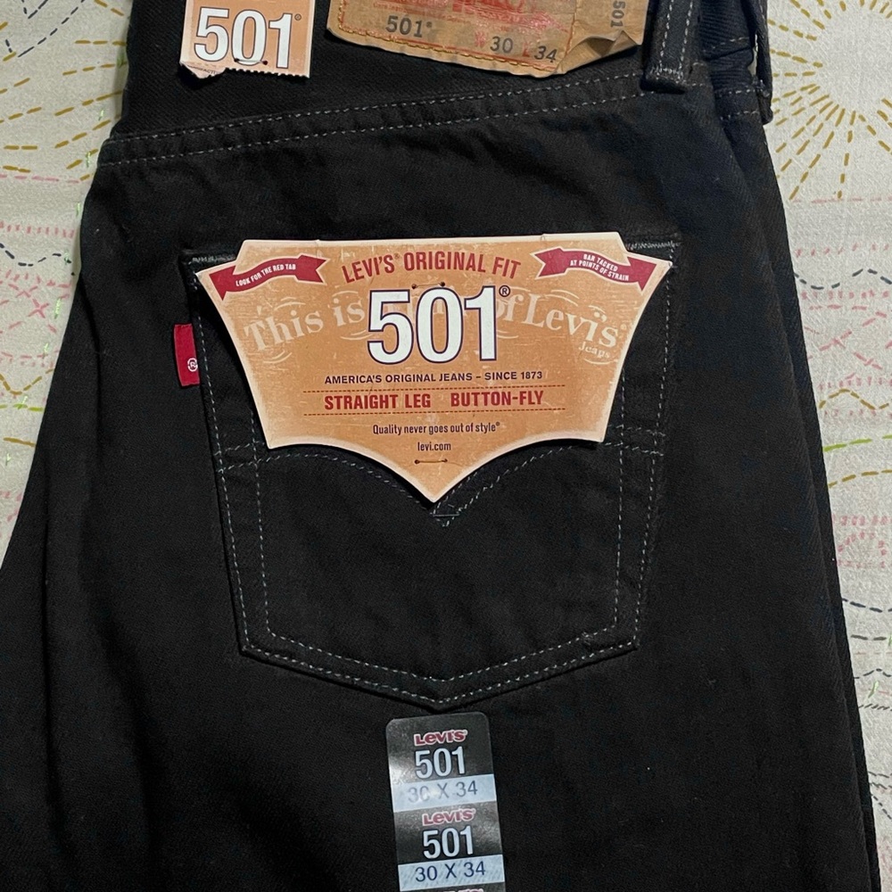 Levi's Men's Straight Black Denim Jeans - Picture 6 of 9